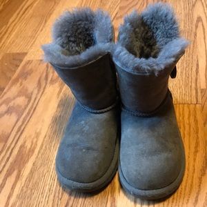 Kids uggs size 10